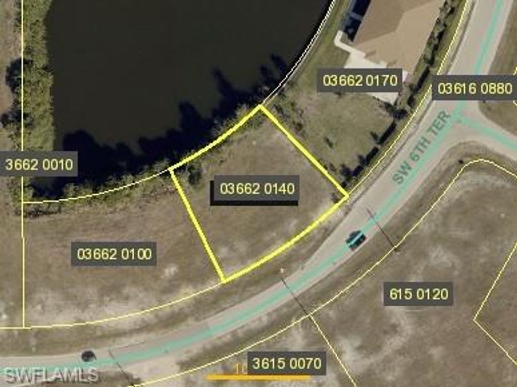Image 4 of property listing at 1483 SW 6th TER, Cape Coral, FL 33991