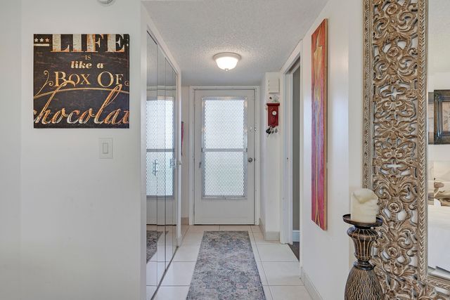 3755 Via Poinciana, Greenacres, FL 33467