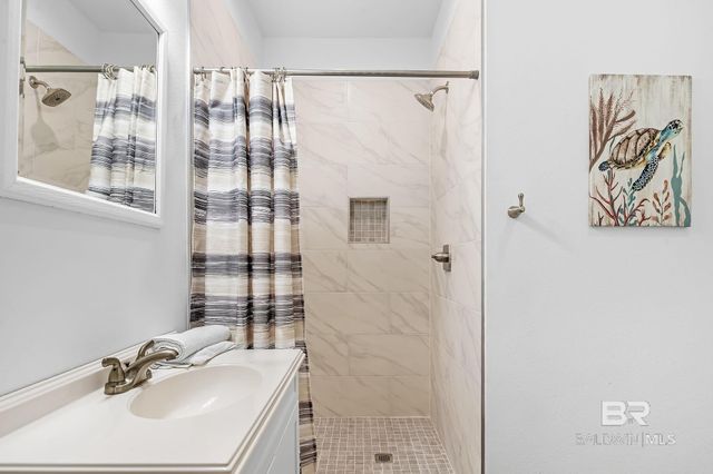 5083 Skiff Lane, Gulf Shores, AL 36542