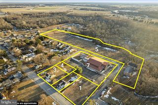 39 MAIN ST, Pilesgrove, NJ 08098