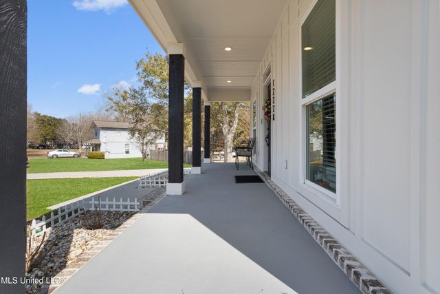 12228 Fishermans Trail, Gulfport, MS 39503