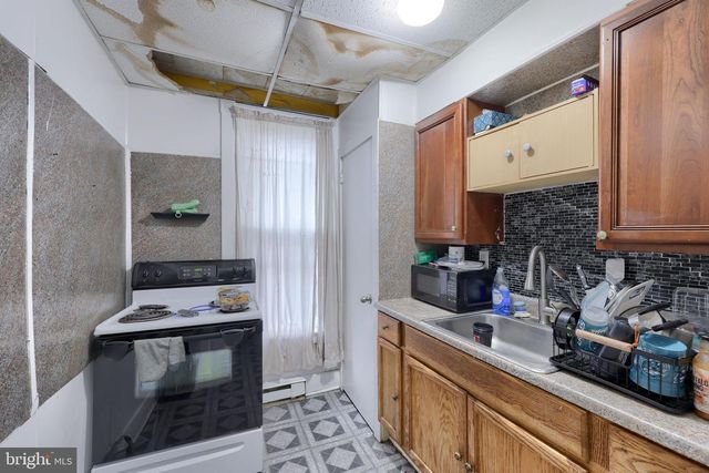 135 S 11TH ST, Lebanon, PA 17042