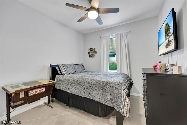 2622 Scarlet WAY, Naples, FL 34120