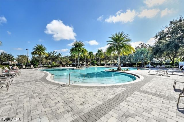 2622 Scarlet WAY, Naples, FL 34120