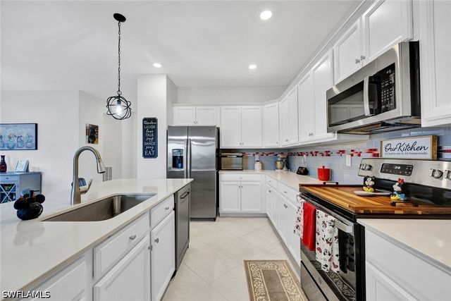 2622 Scarlet WAY, Naples, FL 34120
