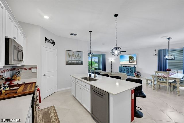 2622 Scarlet WAY, Naples, FL 34120