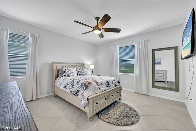 2622 Scarlet WAY, Naples, FL 34120