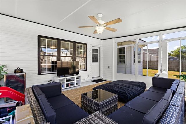 3528 Cedar LN, Portsmouth, VA 23703