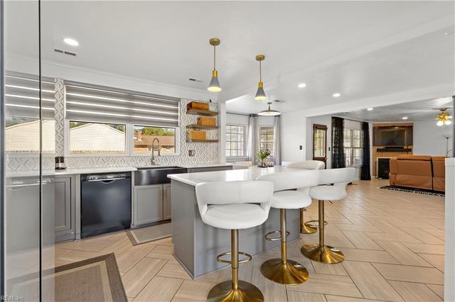 3528 Cedar LN, Portsmouth, VA 23703