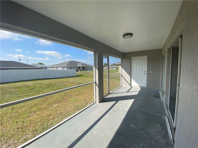 4543 20th ST SW, Lehigh Acres, FL 33973