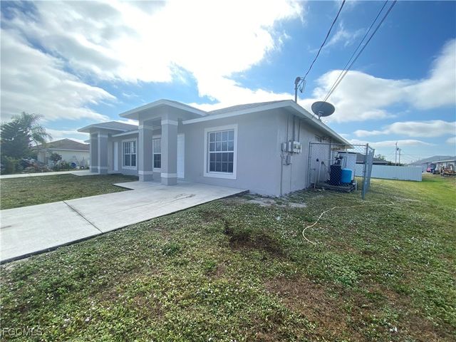 4543 20th ST SW, Lehigh Acres, FL 33973