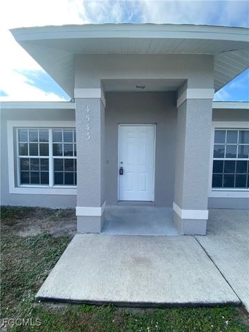 4543 20th ST SW, Lehigh Acres, FL 33973