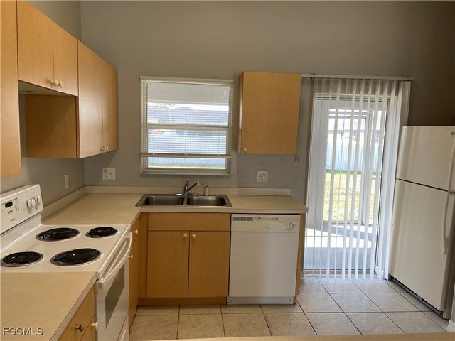 4543 20th ST SW, Lehigh Acres, FL 33973