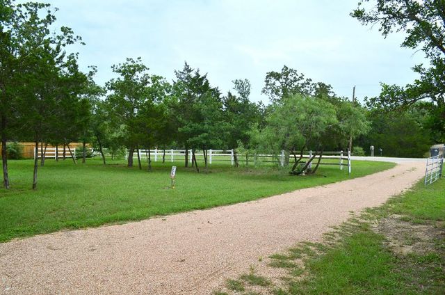 218 Texas Oak DR, Cedar Creek, TX 78612