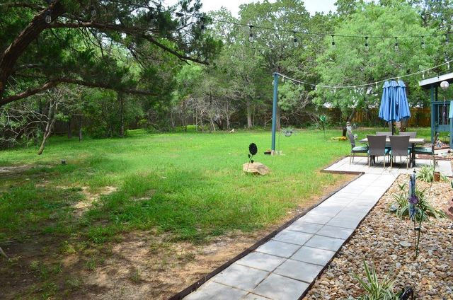 218 Texas Oak DR, Cedar Creek, TX 78612
