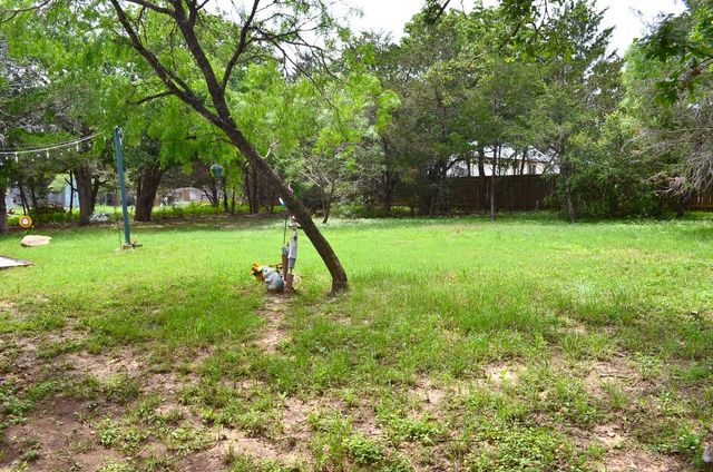 218 Texas Oak DR, Cedar Creek, TX 78612