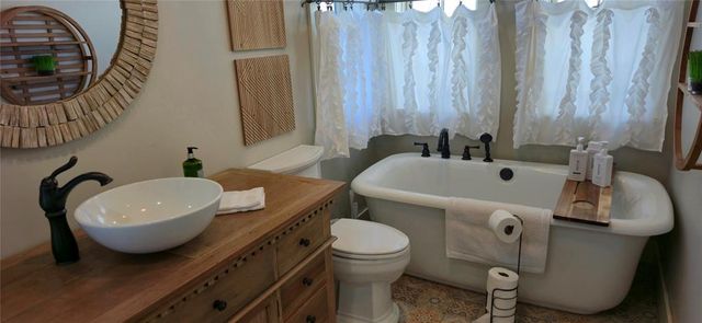 31 Firefly Lane, Carlton Landing, OK 74432