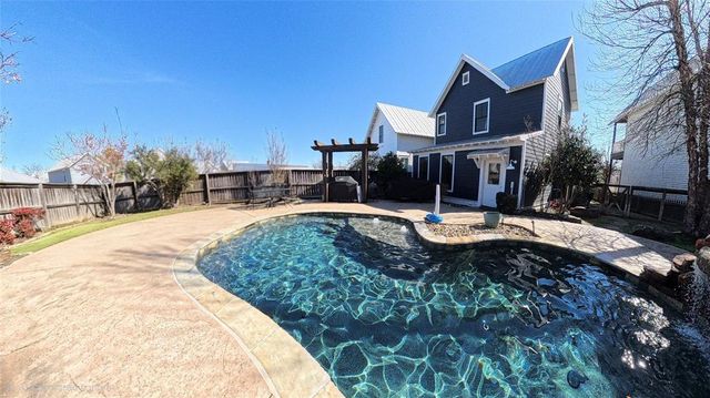 31 Firefly Lane, Carlton Landing, OK 74432