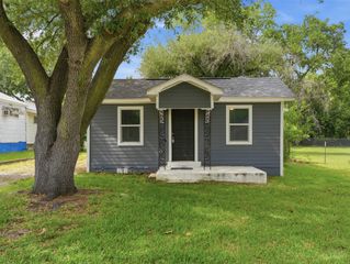 519 E Gandy Street, Denison, TX 75021
