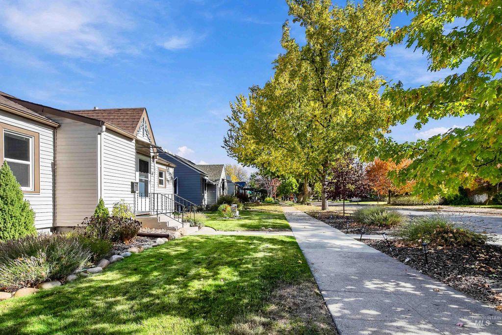 2412 W Bannock St, Boise, ID 83702 photo 4