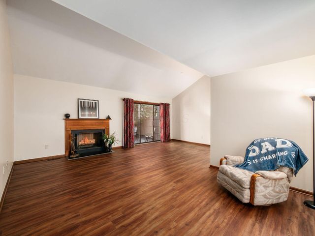 2120 Willowick Drive, B, Columbus, OH 43229