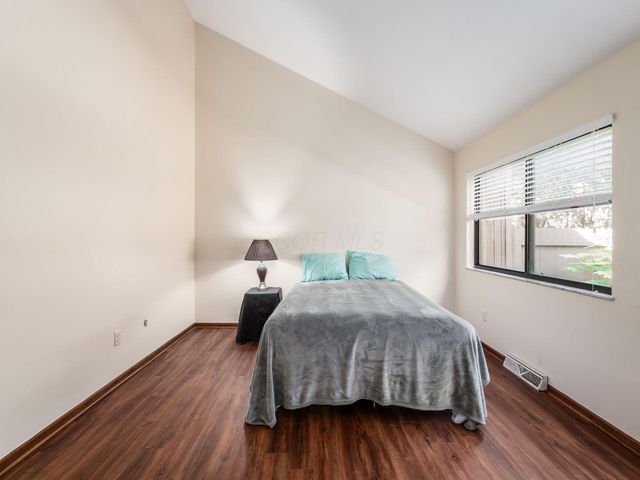 2120 Willowick Drive, B, Columbus, OH 43229