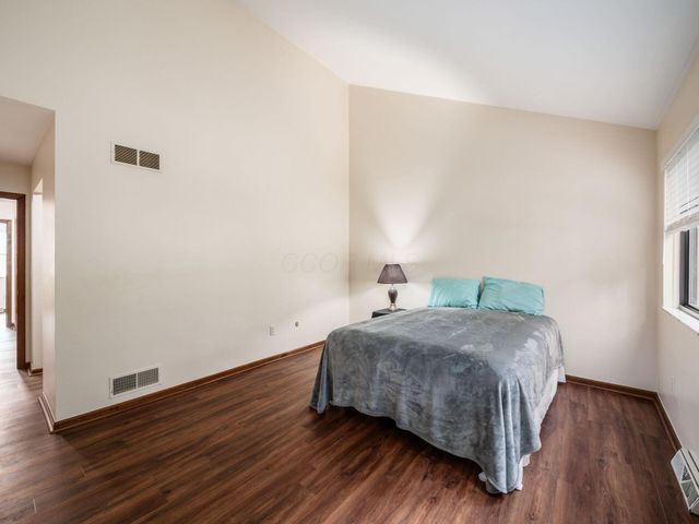 2120 Willowick Drive, B, Columbus, OH 43229