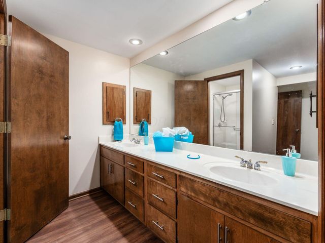 2120 Willowick Drive, B, Columbus, OH 43229