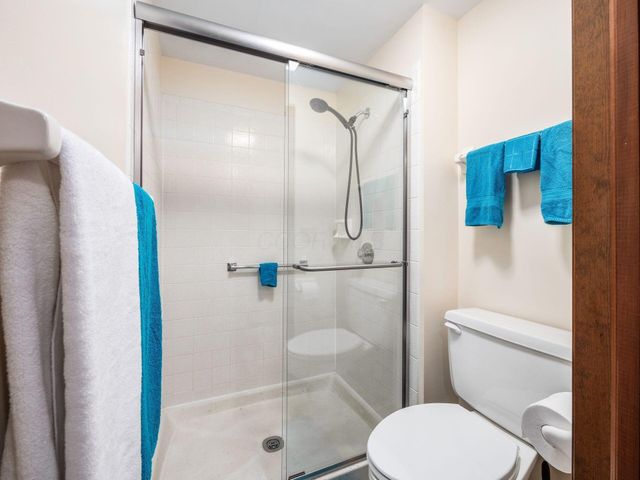 2120 Willowick Drive, B, Columbus, OH 43229