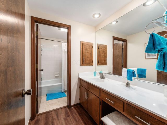 2120 Willowick Drive, B, Columbus, OH 43229