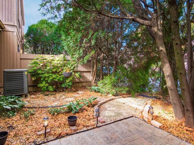 2120 Willowick Drive, B, Columbus, OH 43229