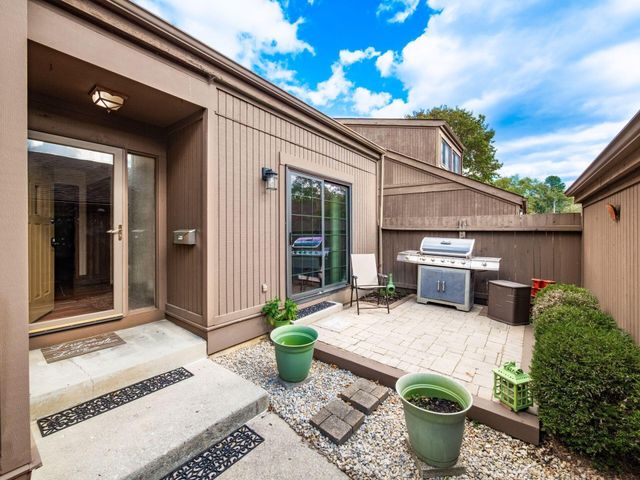 2120 Willowick Drive, B, Columbus, OH 43229