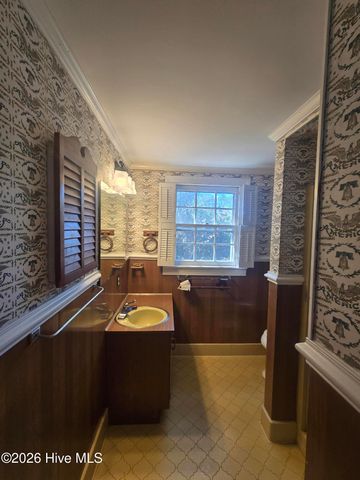 701 S Broad Street, Robersonville, NC 27871