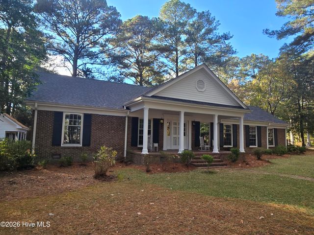 701 S Broad Street, Robersonville, NC 27871