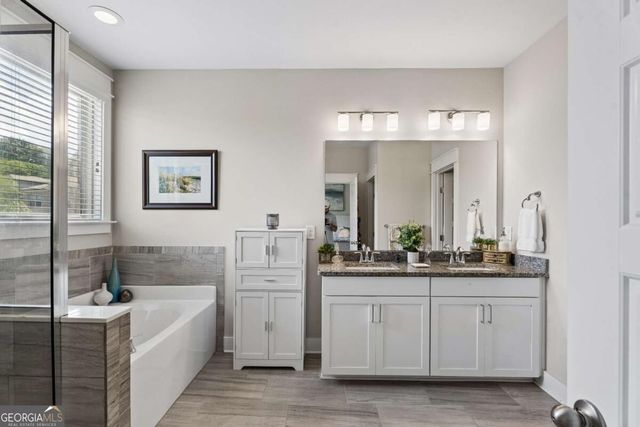 4134 Charlotte Way, Atlanta, GA 30341
