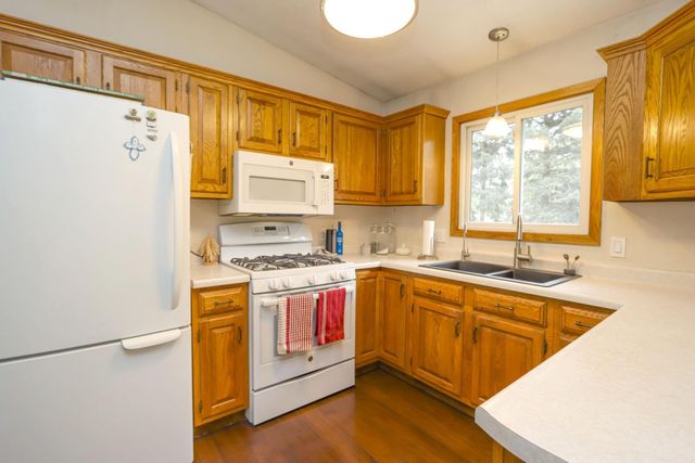 149 Mary Circle, North Mankato, MN 56003