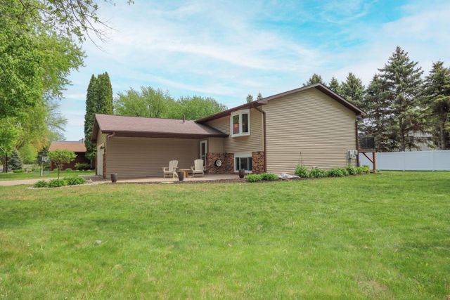 149 Mary Circle, North Mankato, MN 56003