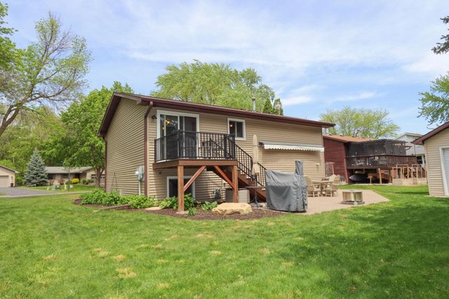 149 Mary Circle, North Mankato, MN 56003