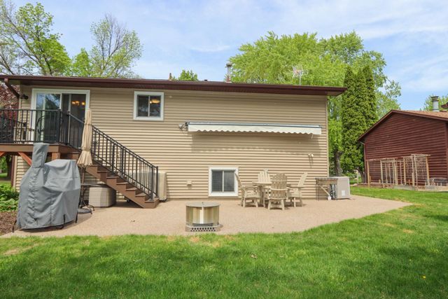 149 Mary Circle, North Mankato, MN 56003