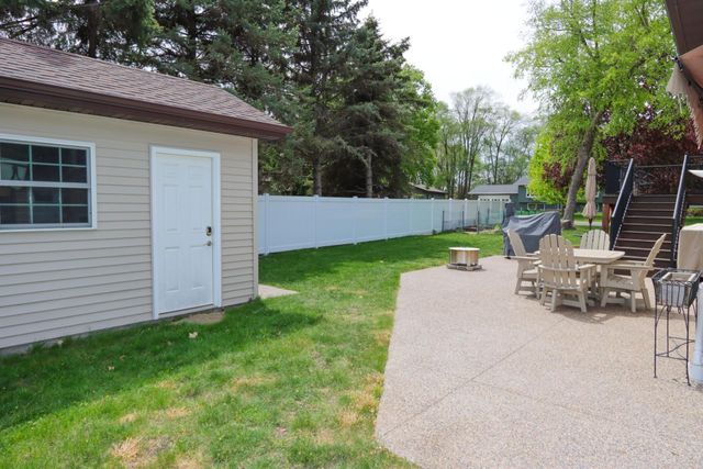 149 Mary Circle, North Mankato, MN 56003