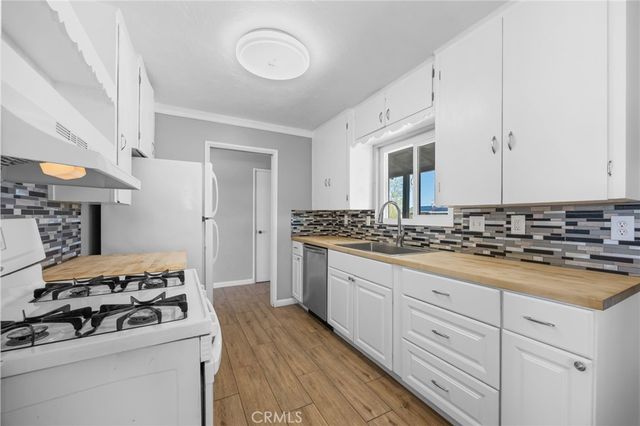74401 Pinon, 29 Palms, CA 92277