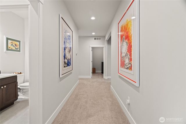 16424 252 Avenue SE, Issaquah, WA 98027