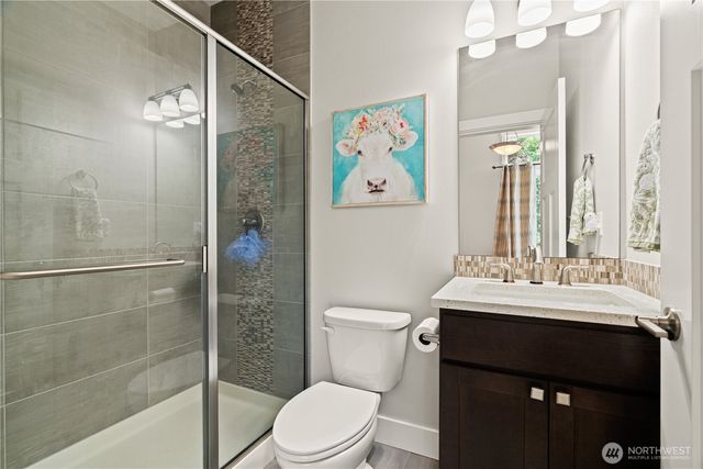 16424 252 Avenue SE, Issaquah, WA 98027