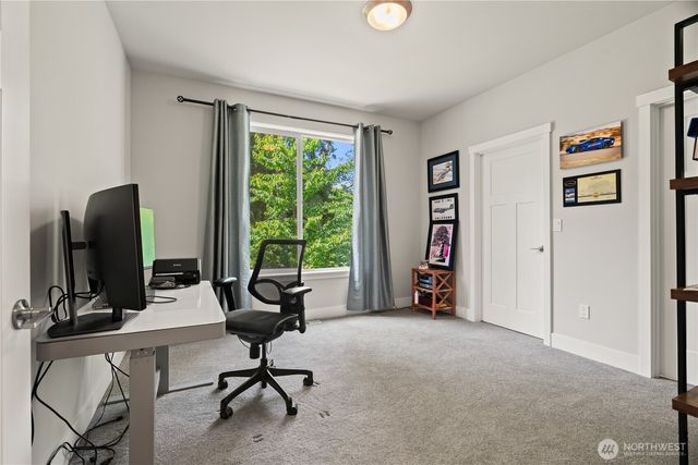 16424 252 Avenue SE, Issaquah, WA 98027