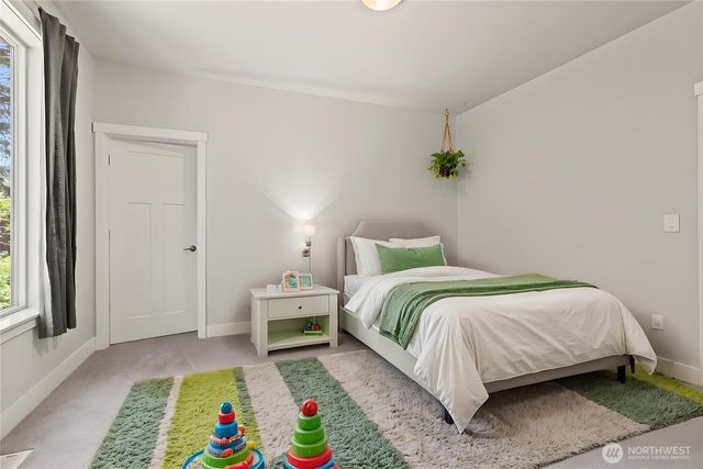 16424 252 Avenue SE, Issaquah, WA 98027