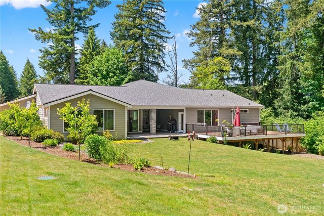 16424 252 Avenue SE, Issaquah, WA 98027
