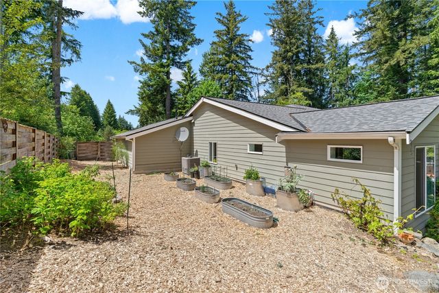 16424 252 Avenue SE, Issaquah, WA 98027