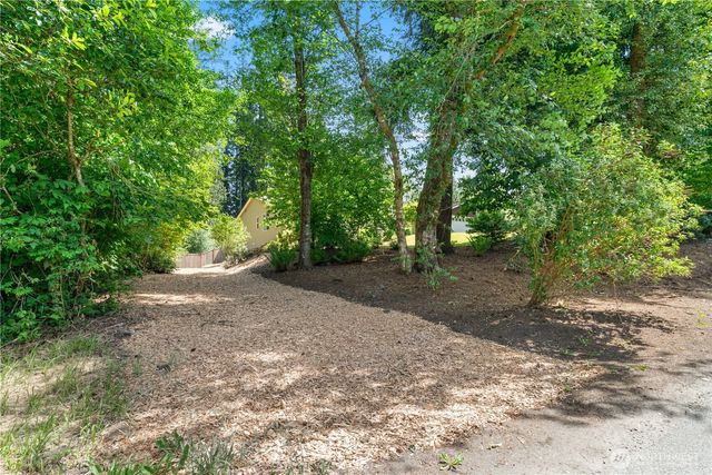 16424 252 Avenue SE, Issaquah, WA 98027
