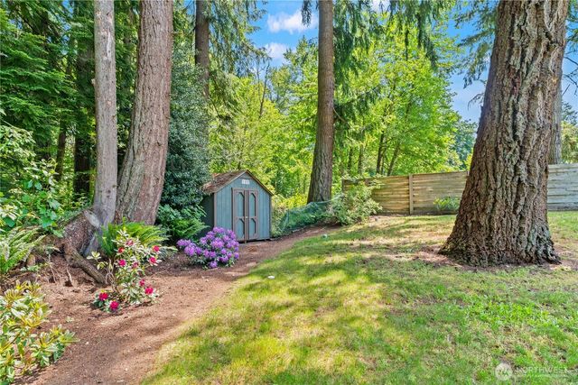 16424 252 Avenue SE, Issaquah, WA 98027