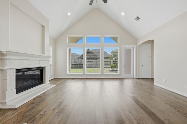 4914 Fairford Drive, Sugar Land, TX 77479